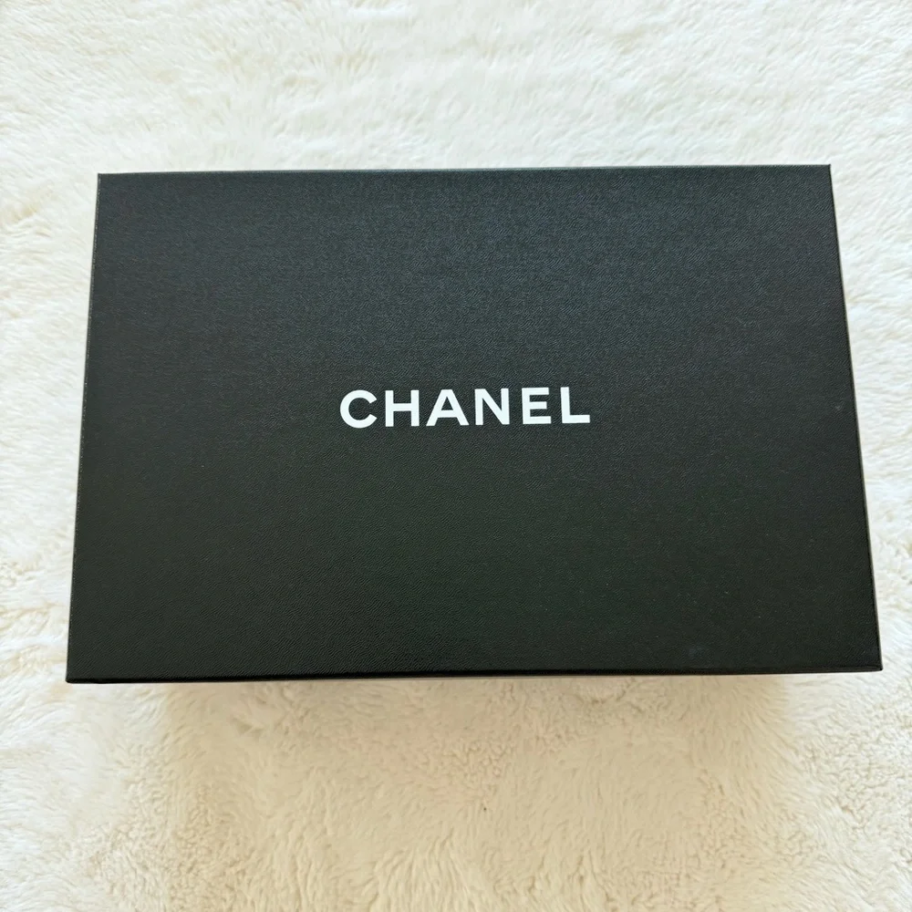 CHANEL women shoe box Authentic